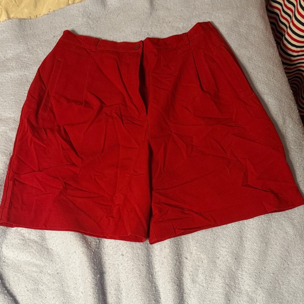 Elegant Red Women's Shorts - Picture 1 of 2